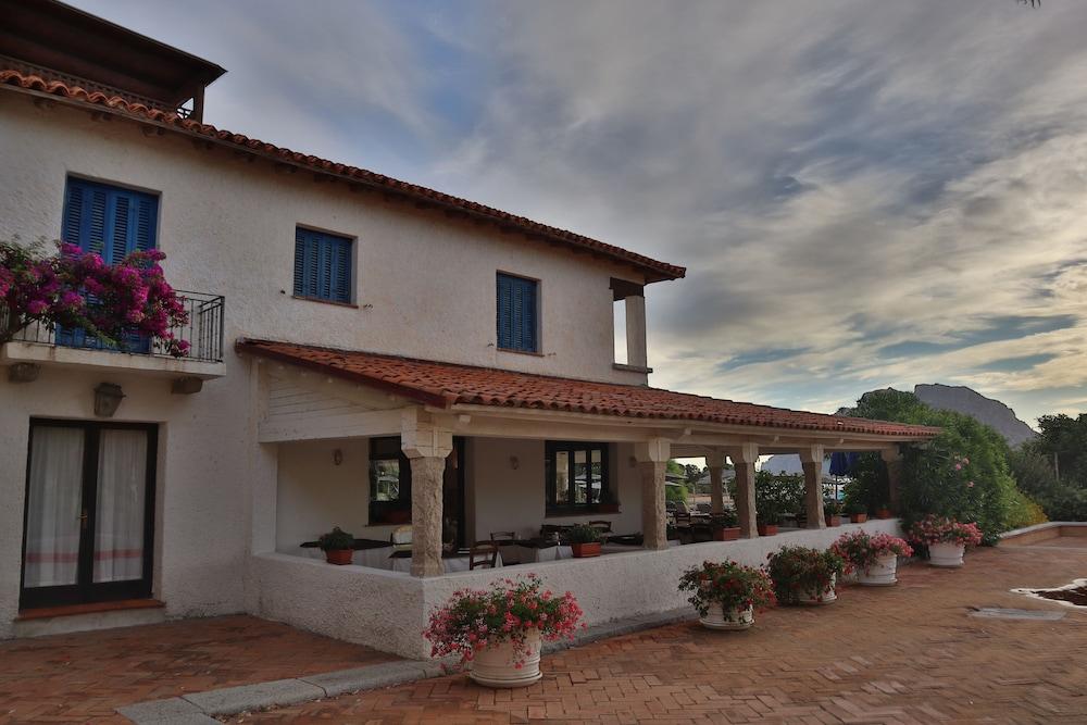 Ihr San Paolo Hotel Porto San Paolo (Sardinia)